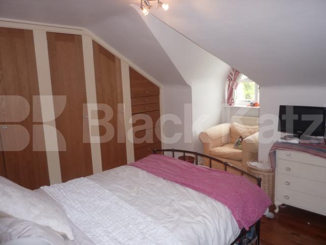 			NEW INSTRUCTION!, 2 Bedroom, 1 bath, 1 reception Flat			 Penn Road, CALEDONIAN ROAD